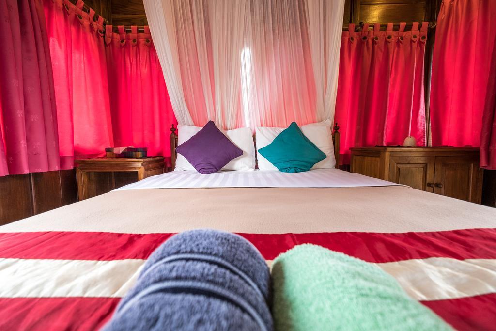 Easy Surf Dacha Hotel Canggu Buitenkant foto