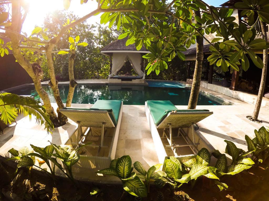 Easy Surf Dacha Hotel Canggu Buitenkant foto