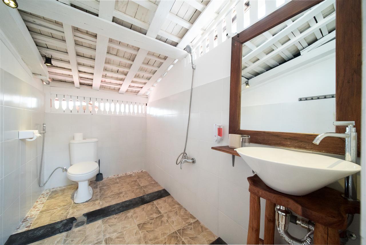 Easy Surf Dacha Hotel Canggu Buitenkant foto